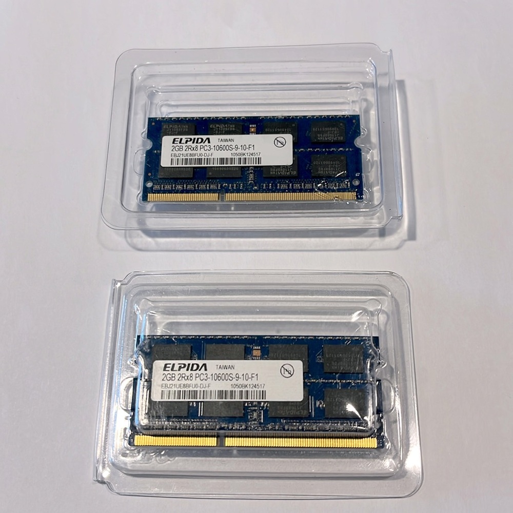 Elpida 2GB RAM x 2